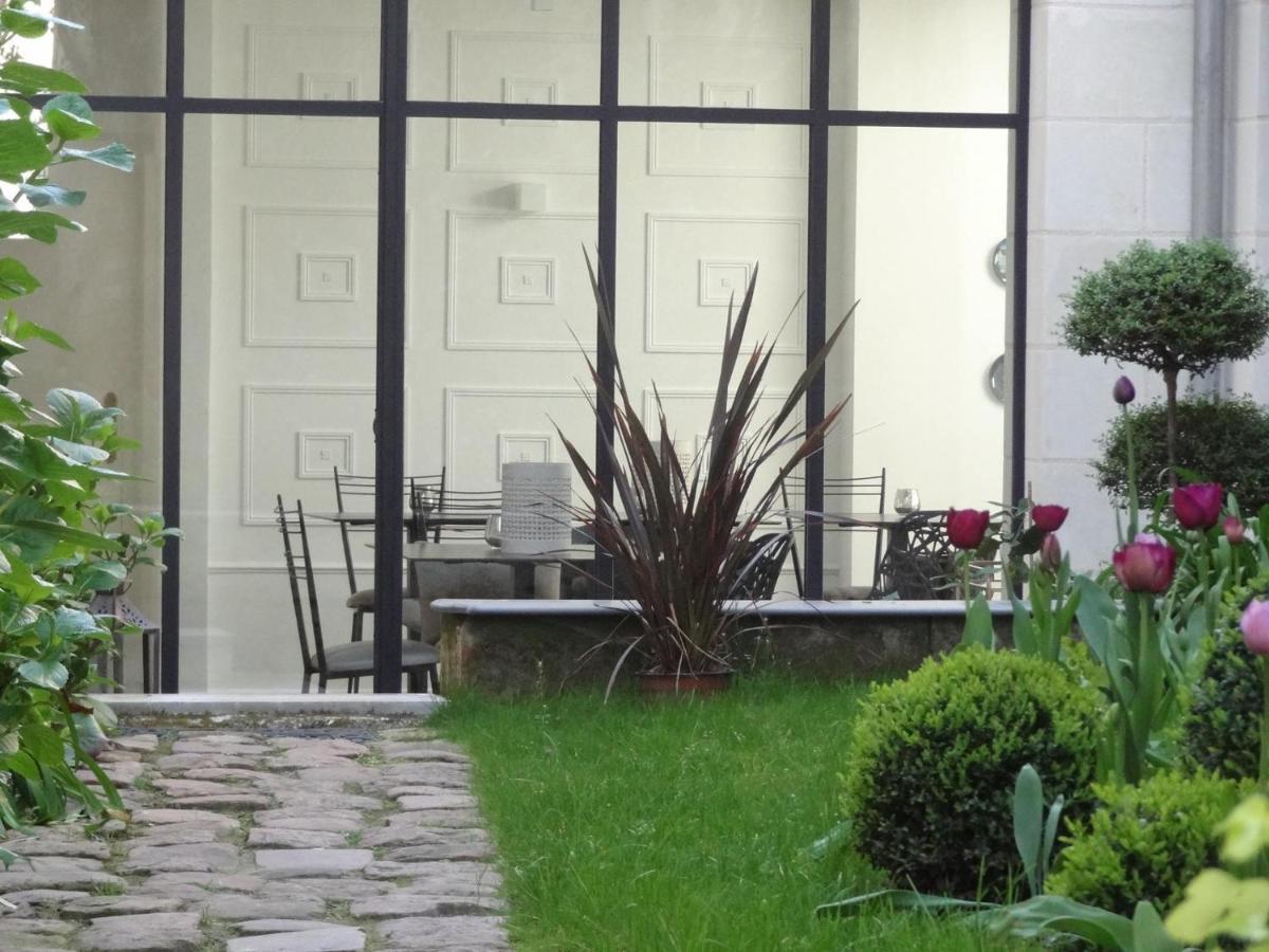 Bulles De Loire Bed & Breakfast Saumur Exterior photo